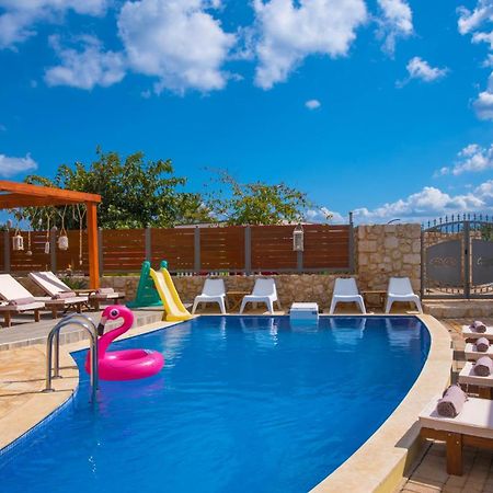 Sunshine Villa With Private Pool By Estia Herszonisszosz Kültér fotó