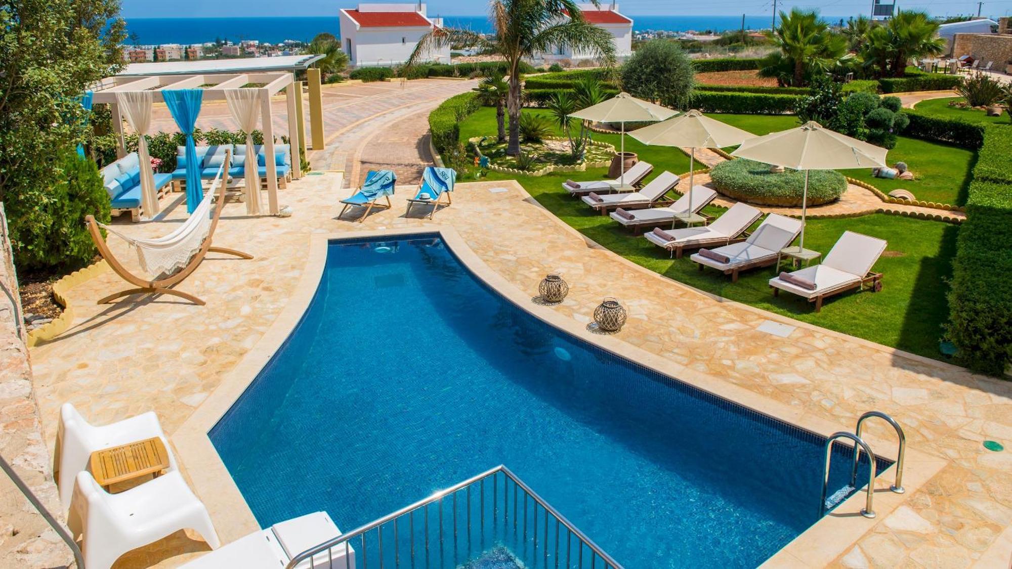Sunshine Villa With Private Pool By Estia Herszonisszosz Kültér fotó
